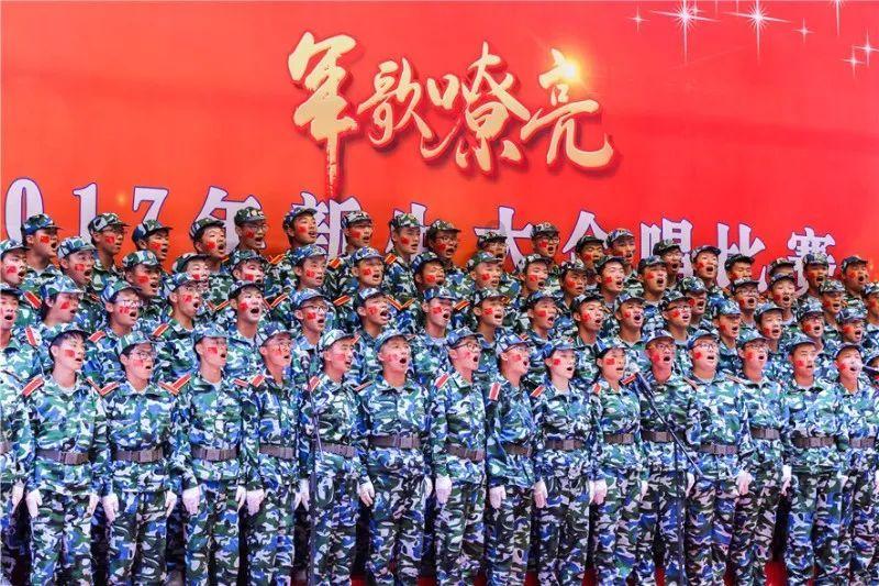 突击英雄